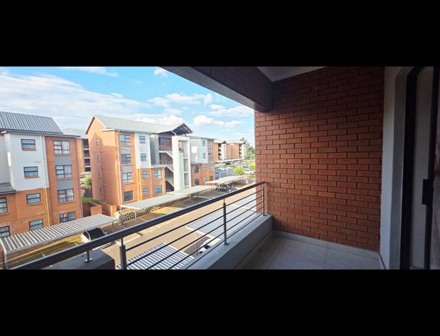 2 BEDROOM APARTMENT FOR SALE IN MODDERFONTEIN